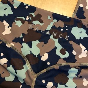 Balance Athletica Ascend Leggings - Medium